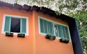 Bem-estar e boa localização (Apto Paraíso)
